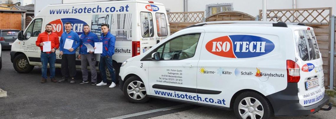 Mannschaft und Firmenauto ISO TECH